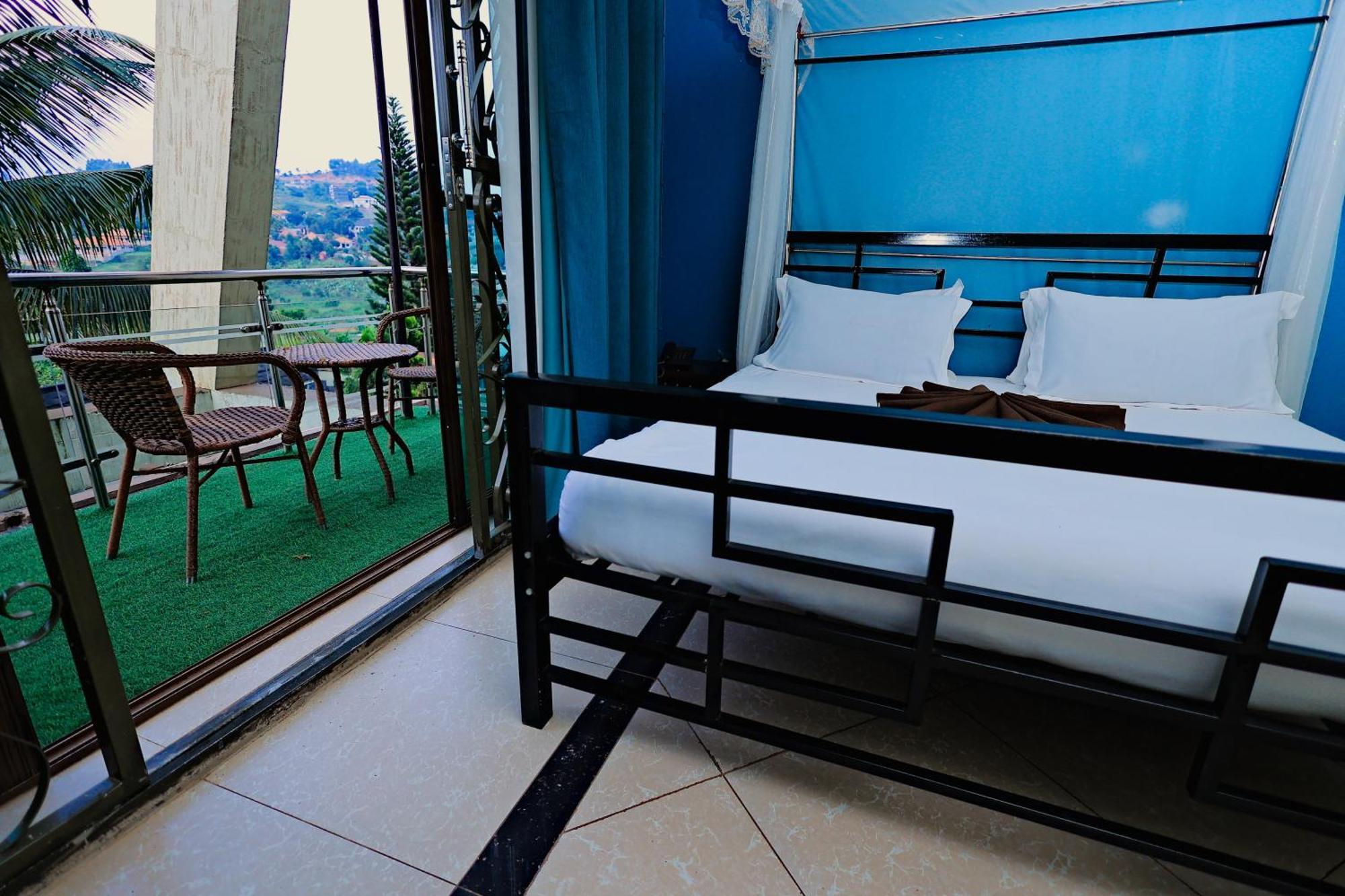 Naziba Shine Country Resort Hotel מראה חיצוני תמונה